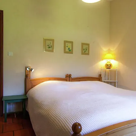 Casa de Férias Farmstay Holiday In France With Private Pool